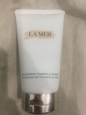 La Mer The Essence Foaming Cleanser - White & Silver